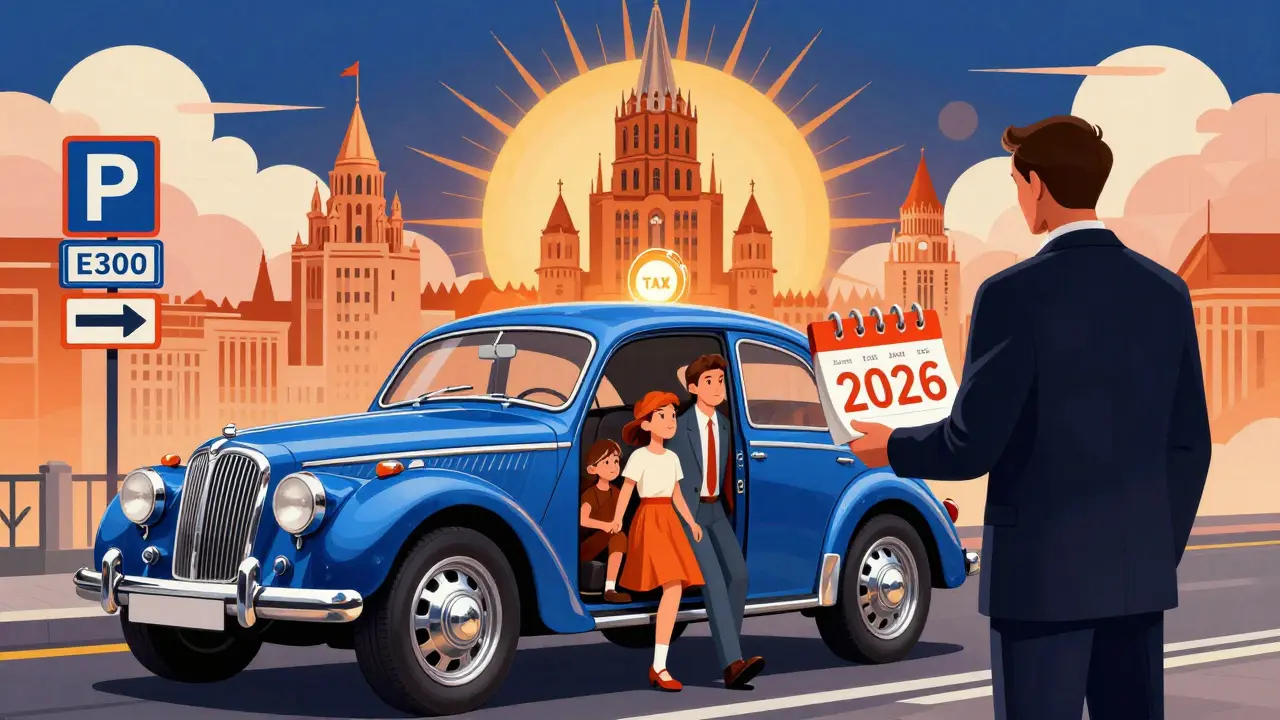 Семья выходит из электромобиля Evolute на фоне Москвы, вокруг — знаки бесплатной парковки и платных дорог.